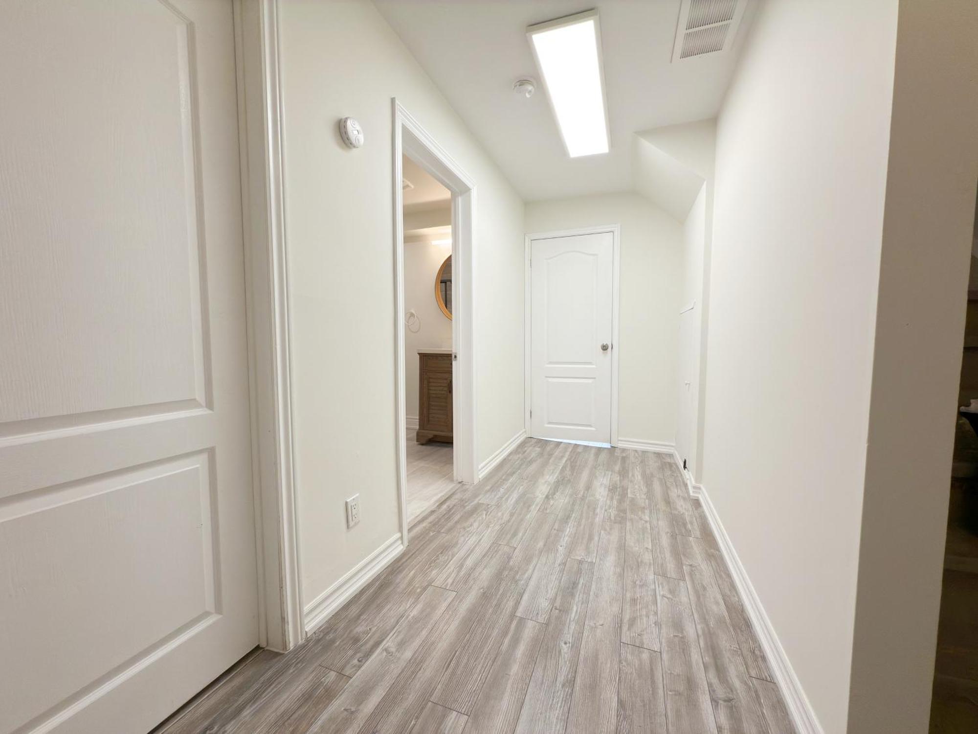 Cozy Room With Private Bath Near Don Mills Subway Торонто Экстерьер фото